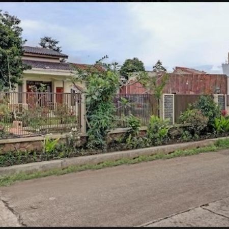 Adinda Homestay ليمبانغ المظهر الخارجي الصورة